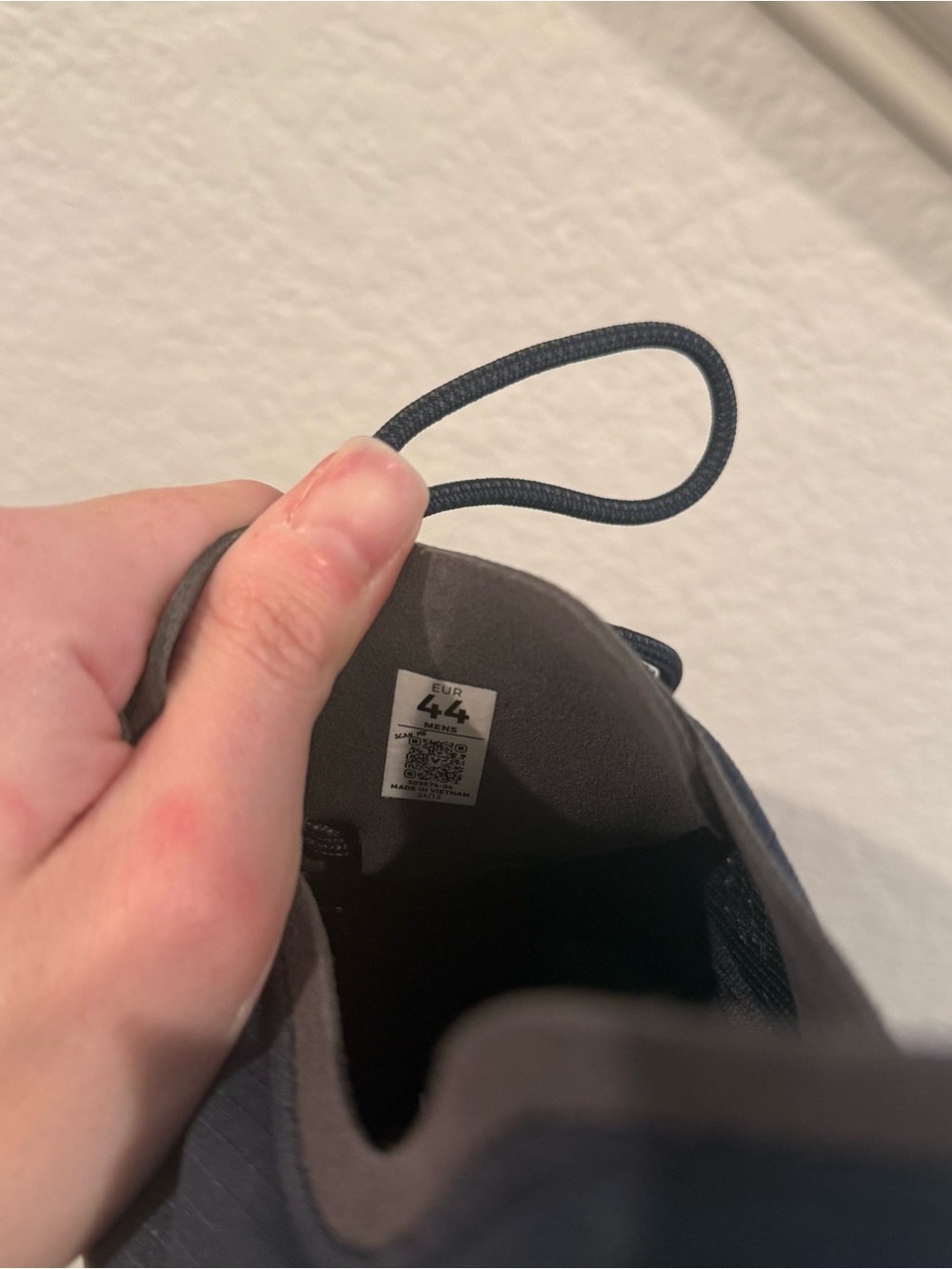 Vivo Barefoot Men's Navy Athletic Lace-Up Sneakers - Picture 5 of 5